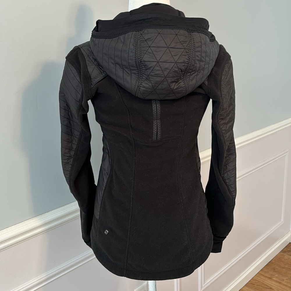 Lululemon Fleecy Keen Jacket Black Size 4 Fleece Activewear Outerwear Workout - Picture 8 of 11